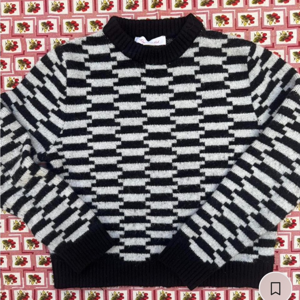 Lisa Says Gah Black and White Patterned Crewneck Sweater
